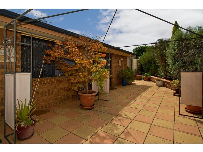 4 Coventry Circuit, Seaford Rise SA 5169