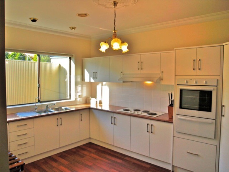 32 Prescott Street, Clearview SA 5085