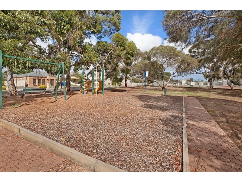 32 Prescott Street, Clearview SA 5085