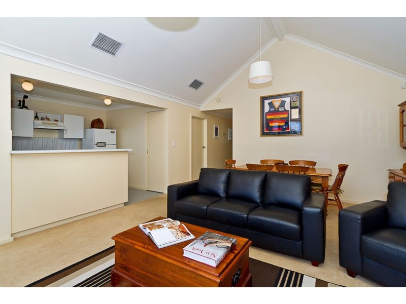 4/12 Arcadia Court, North Haven SA 5018