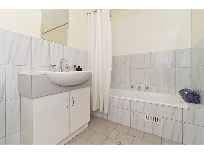 4/12 Arcadia Court, North Haven SA 5018