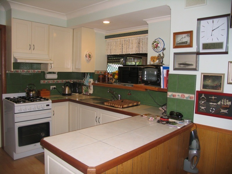 10 Penelope Avenue, Valley View SA 5093