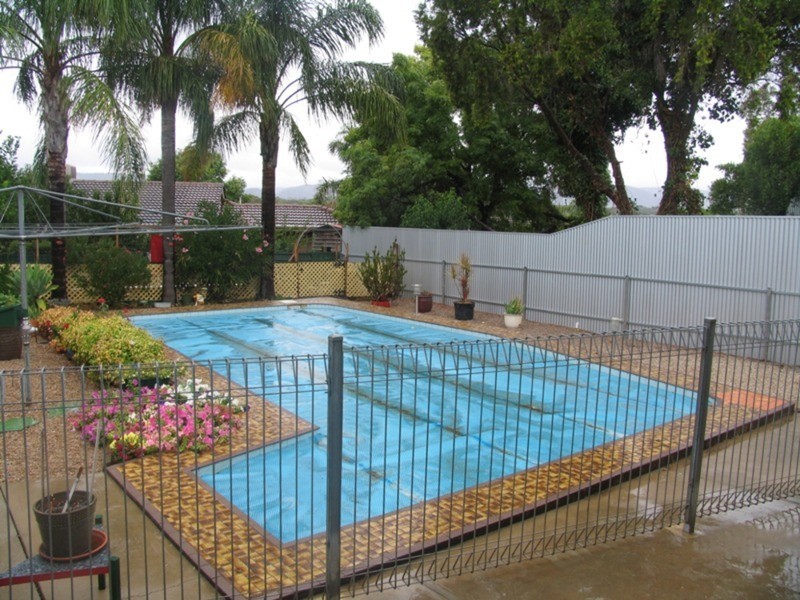 10 Penelope Avenue, Valley View SA 5093