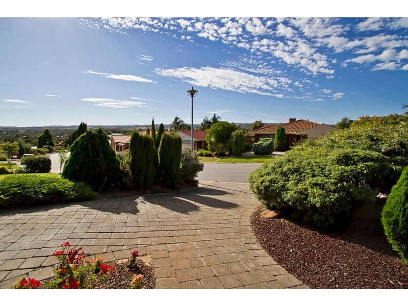 19 Castle Hill Place, Golden Grove SA 5125