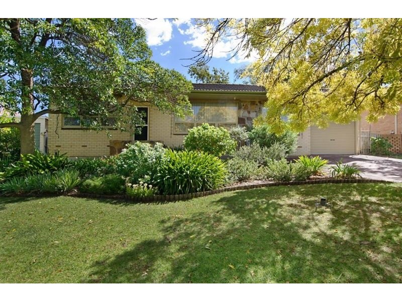 24 Knightsbridge Avenue, Valley View SA 5093