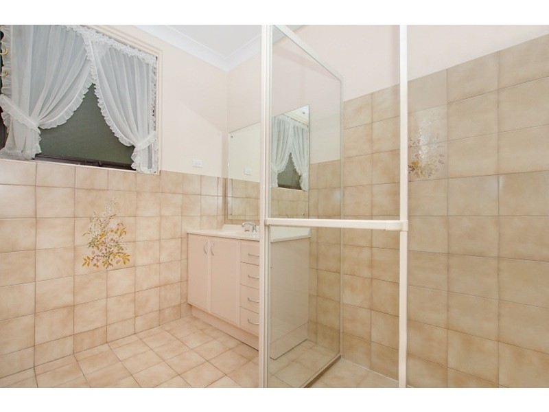 24 Knightsbridge Avenue, Valley View SA 5093