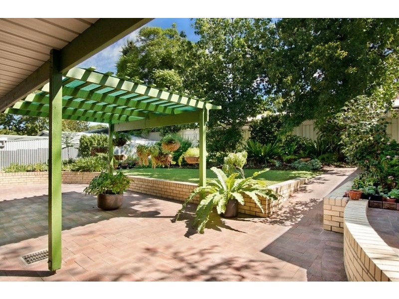24 Knightsbridge Avenue, Valley View SA 5093