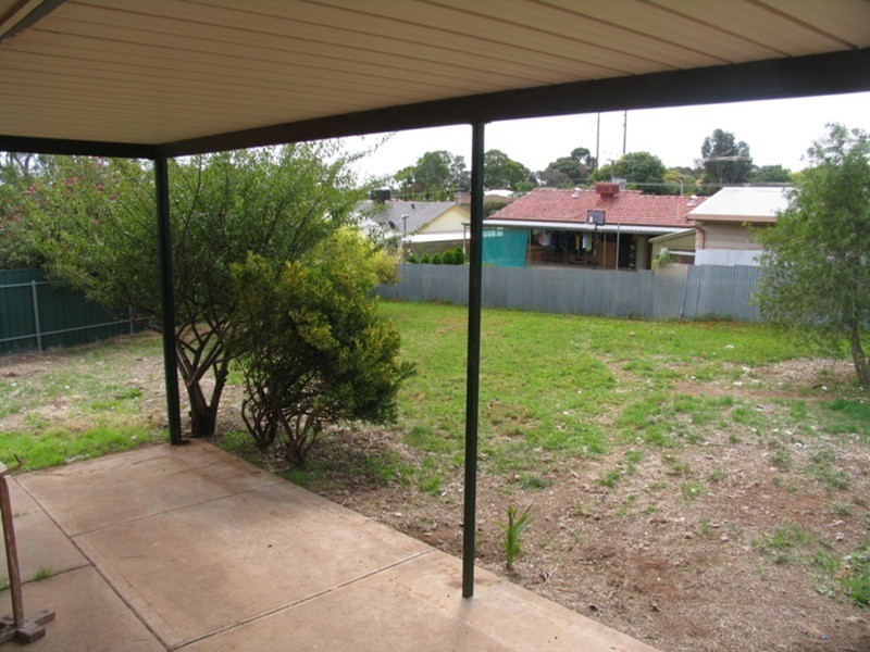 6 Adrian  Street, Ingle Farm SA 5098