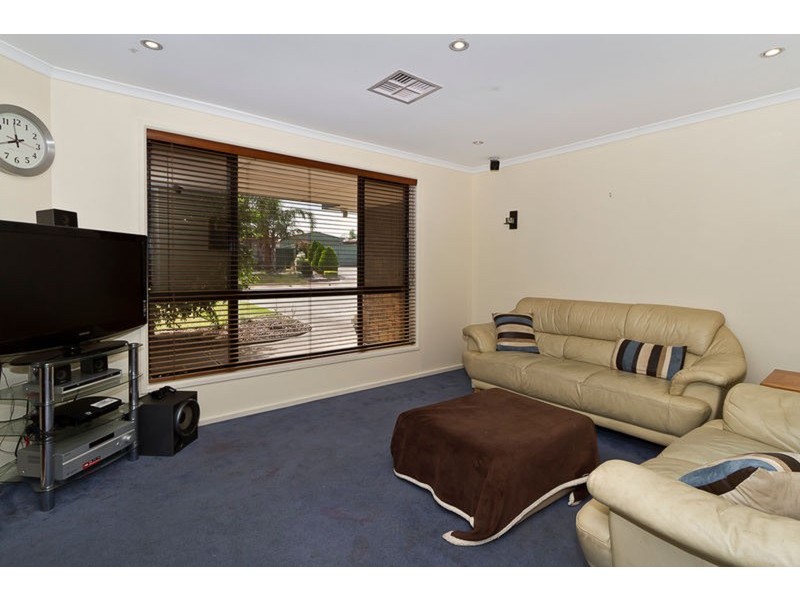 18 Toorak  Drive, Blakeview SA 5114