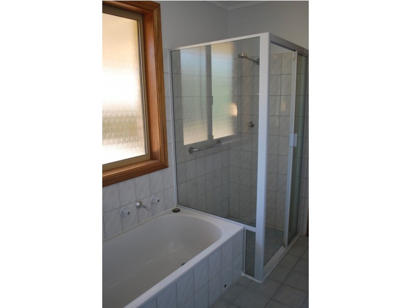 25 Hedgerow Drive, Gulfview Heights SA 5096
