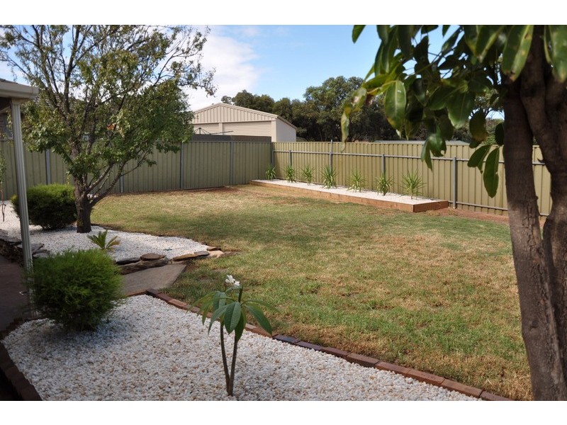 25 Hedgerow Drive, Gulfview Heights SA 5096