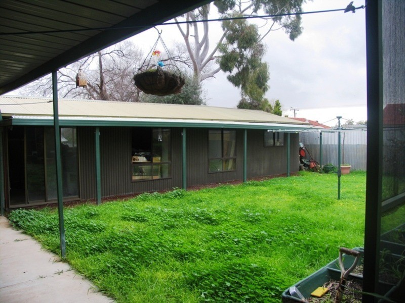 18 Straun Road, Ingle Farm SA 5098