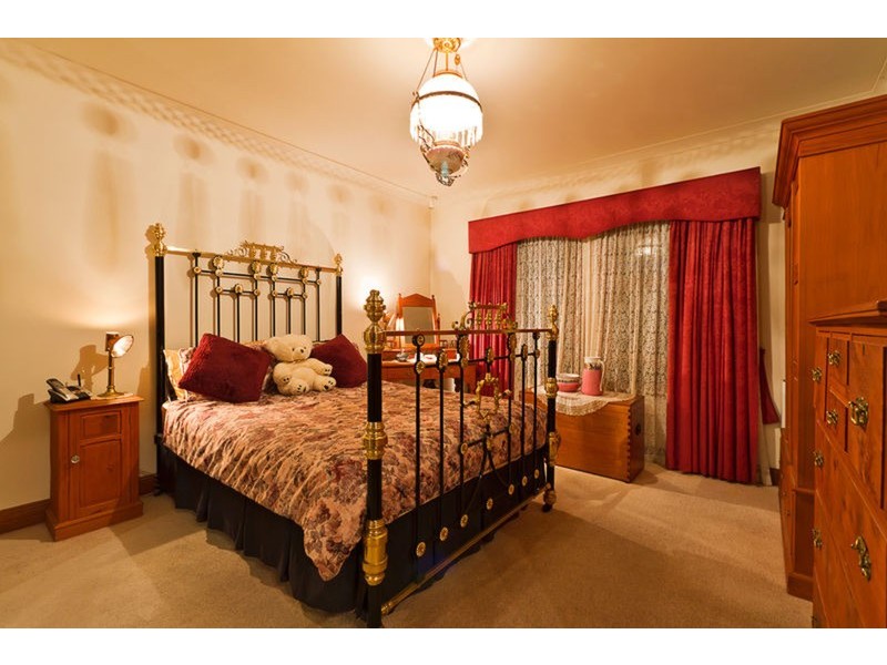 6 Trenoweth Close, Greenwith SA 5125