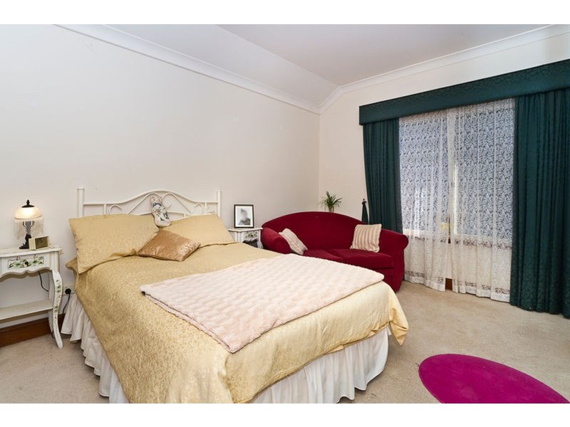 6 Trenoweth Close, Greenwith SA 5125