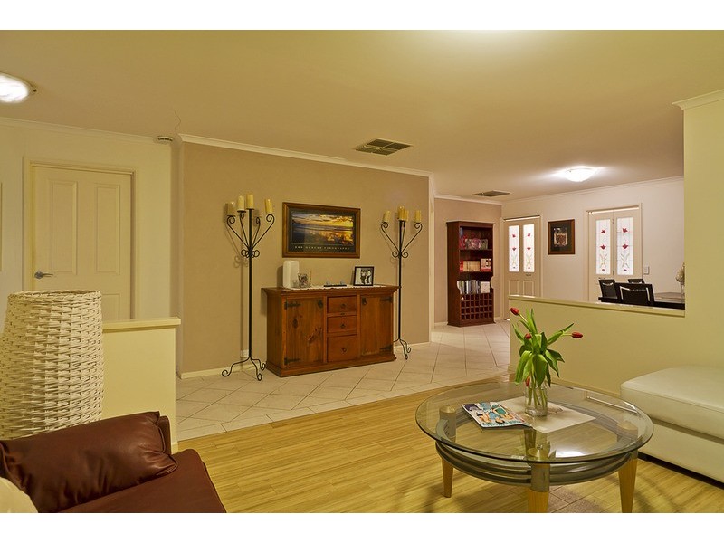 2 Holyoake Court, Hillbank SA 5112