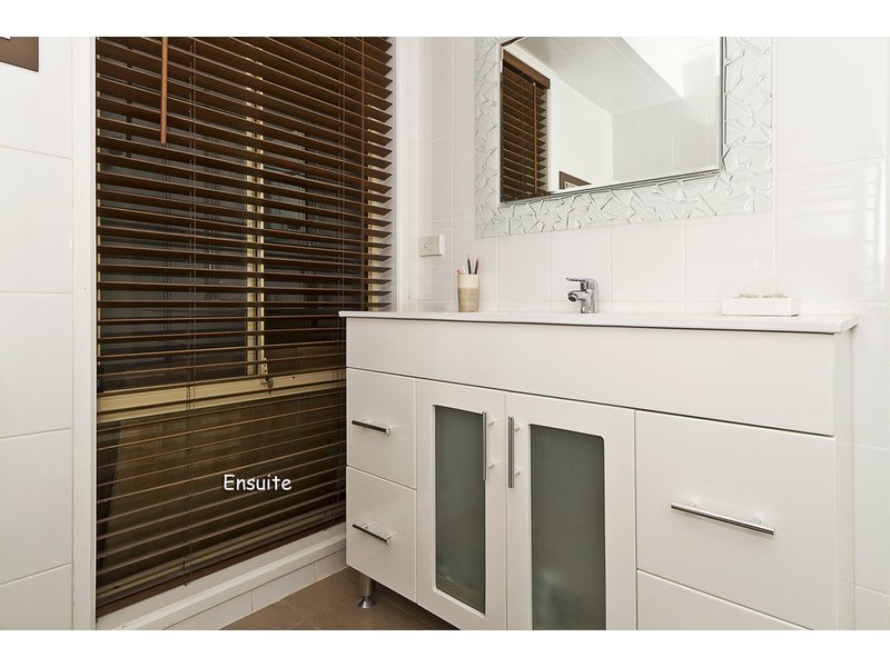 2 Holyoake Court, Hillbank SA 5112