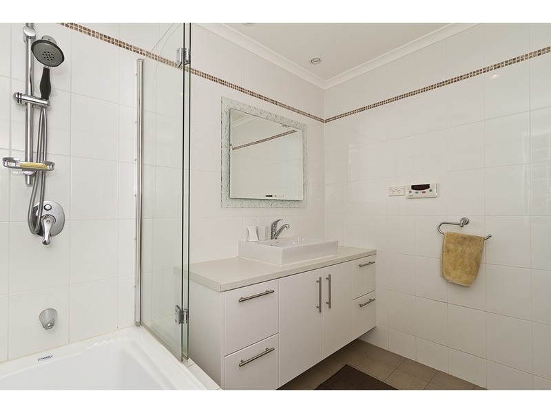 2 Holyoake Court, Hillbank SA 5112