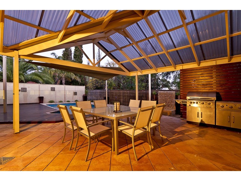 2 Holyoake Court, Hillbank SA 5112