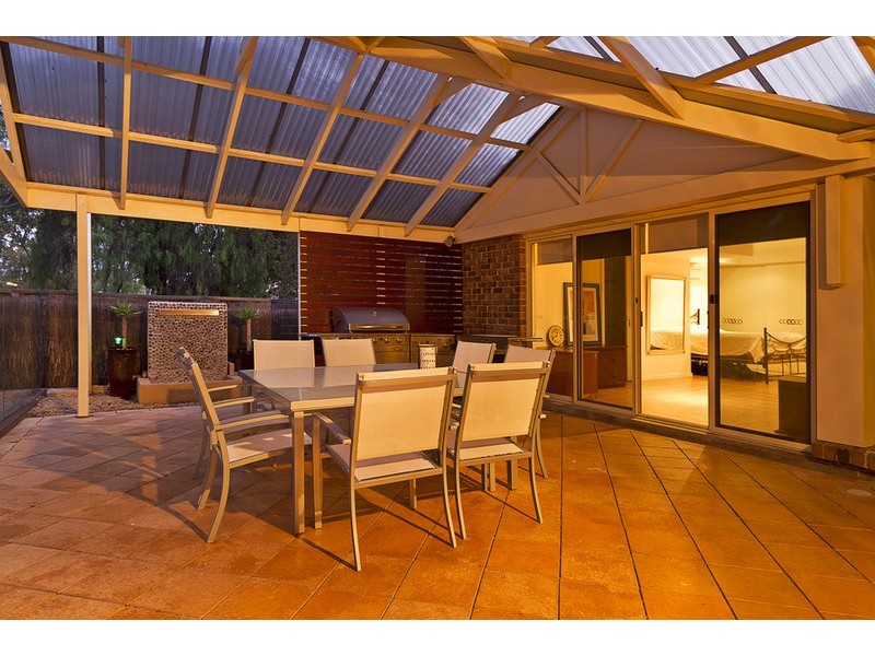 2 Holyoake Court, Hillbank SA 5112