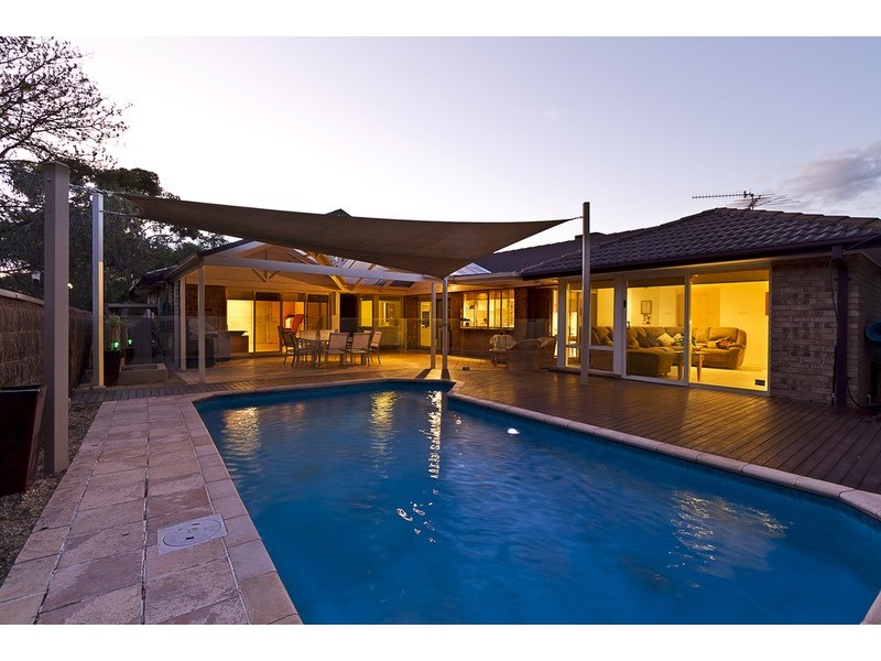 2 Holyoake Court, Hillbank SA 5112