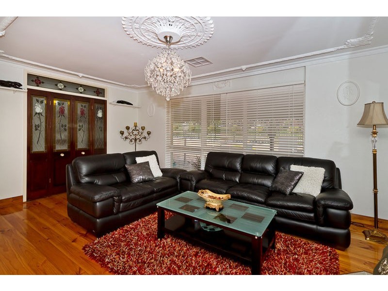 26 Wynn Vale Drive, Gulfview Heights SA 5096