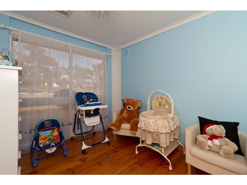 26 Wynn Vale Drive, Gulfview Heights SA 5096