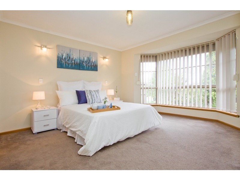 6 Hartly Court, Surrey Downs SA 5126