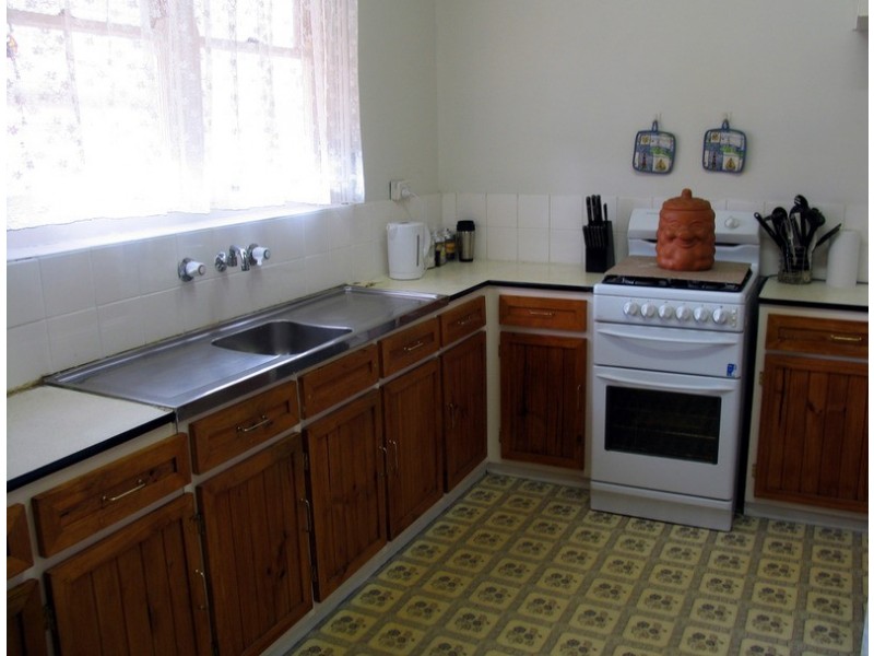 32 Pamela Drive, Para Hills SA 5096