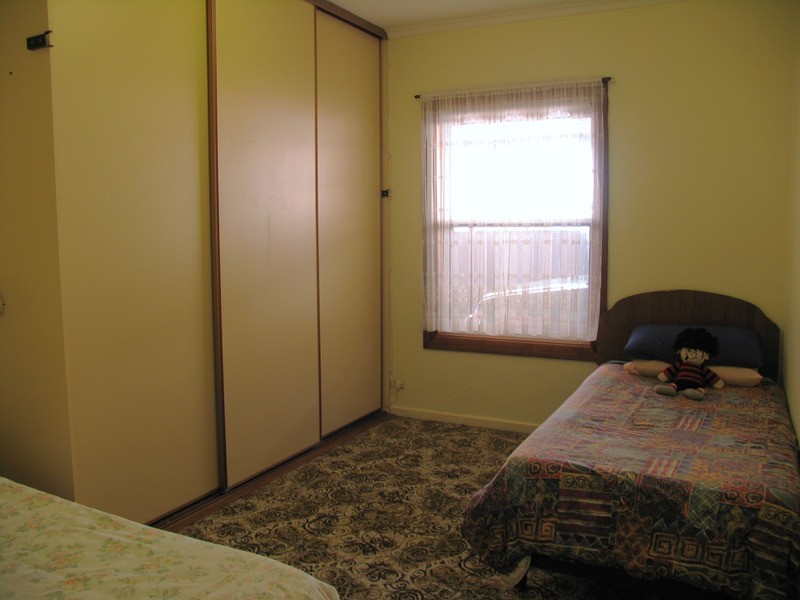 32 Pamela Drive, Para Hills SA 5096
