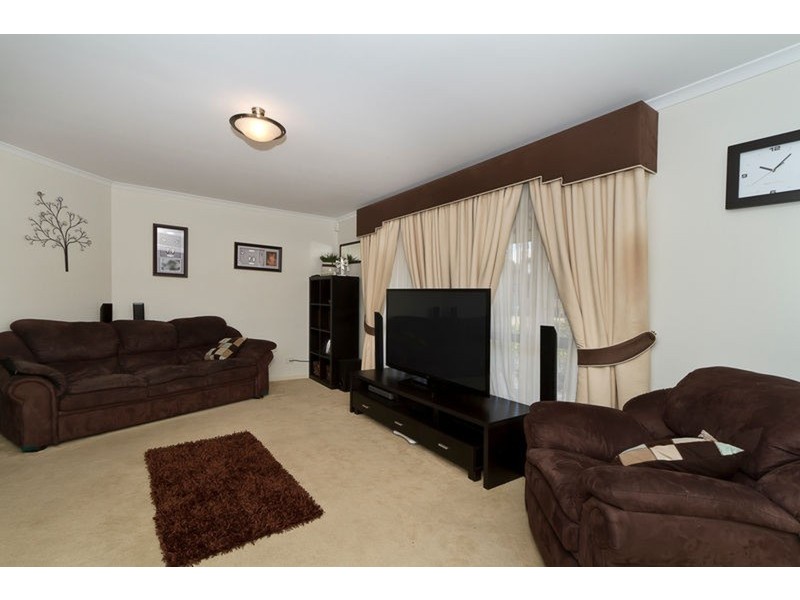 11 Newhaven Terrace, Burton SA 5110