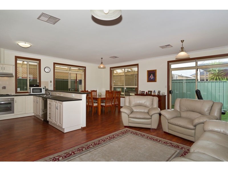 5 Everglade Street, Mawson Lakes SA 5095