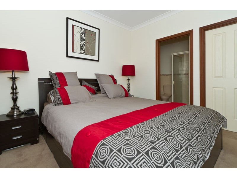 5 Everglade Street, Mawson Lakes SA 5095