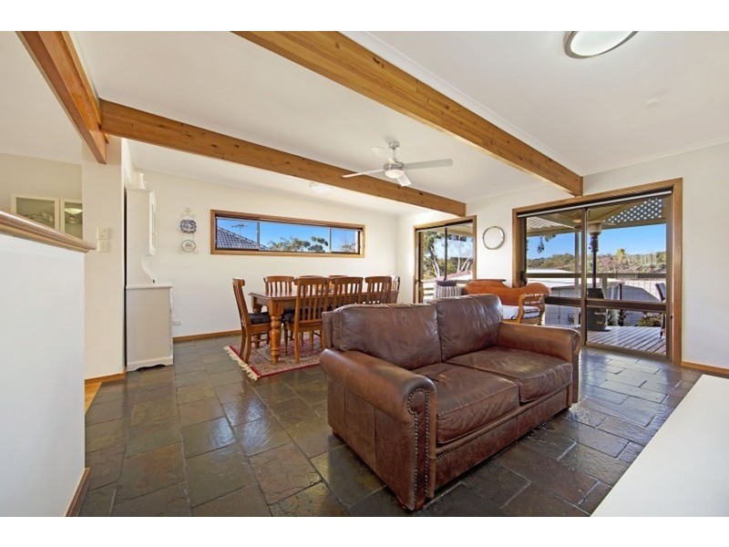 44 Rutherglen Avenue, Valley View SA 5093