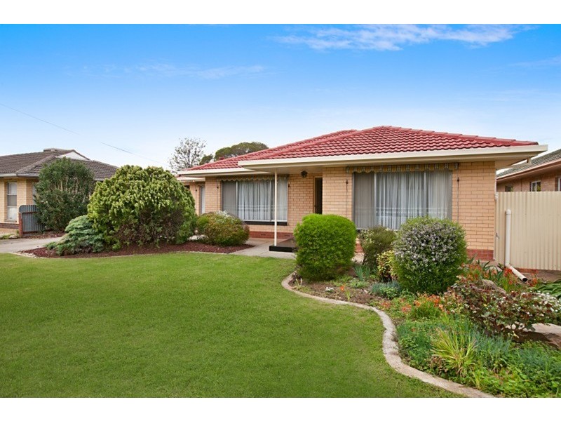 17 Wyatt Road, Parafield Gardens SA 5107