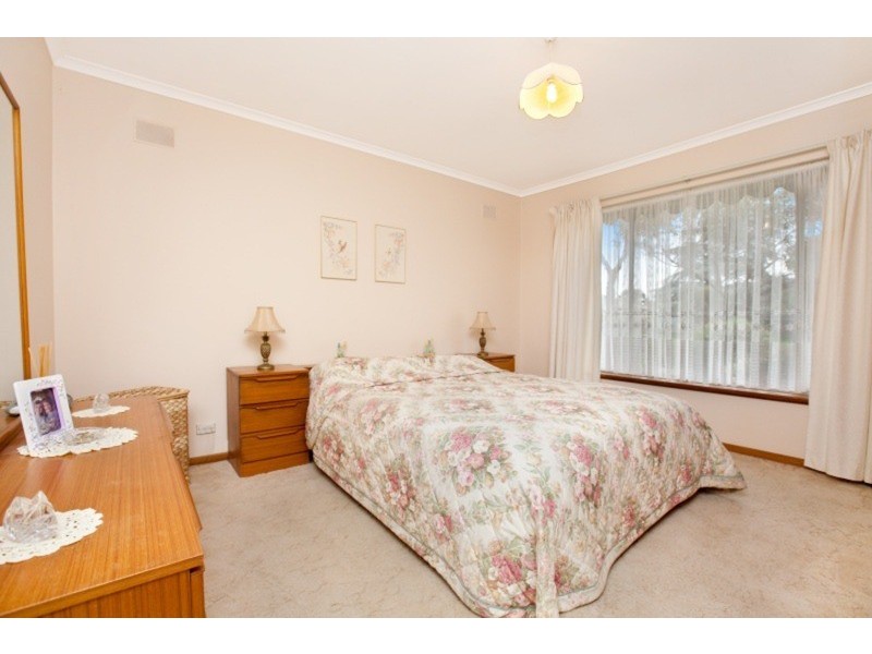 17 Wyatt Road, Parafield Gardens SA 5107