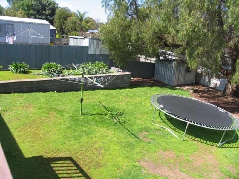 3 Nanette Road, Valley View SA 5093
