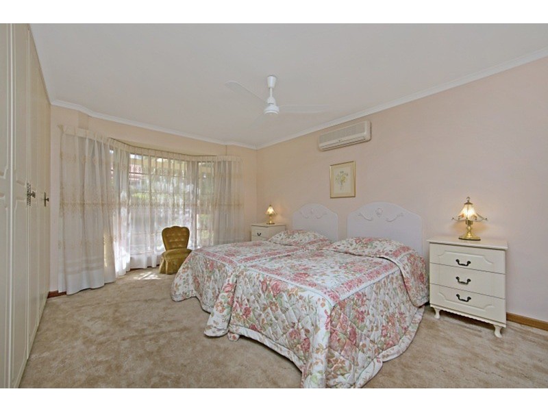 27 Carole  Crescent, Modbury SA 5092