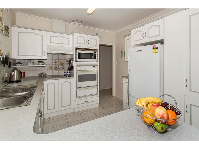 20 Charmaine Avenue, Para Vista SA 5093