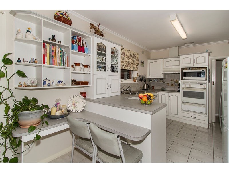 20 Charmaine Avenue, Para Vista SA 5093