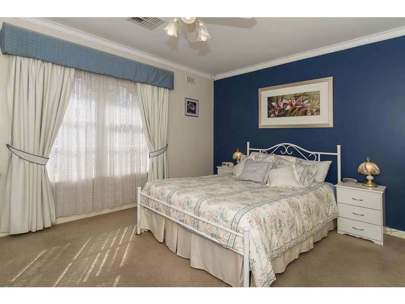 20 Charmaine Avenue, Para Vista SA 5093