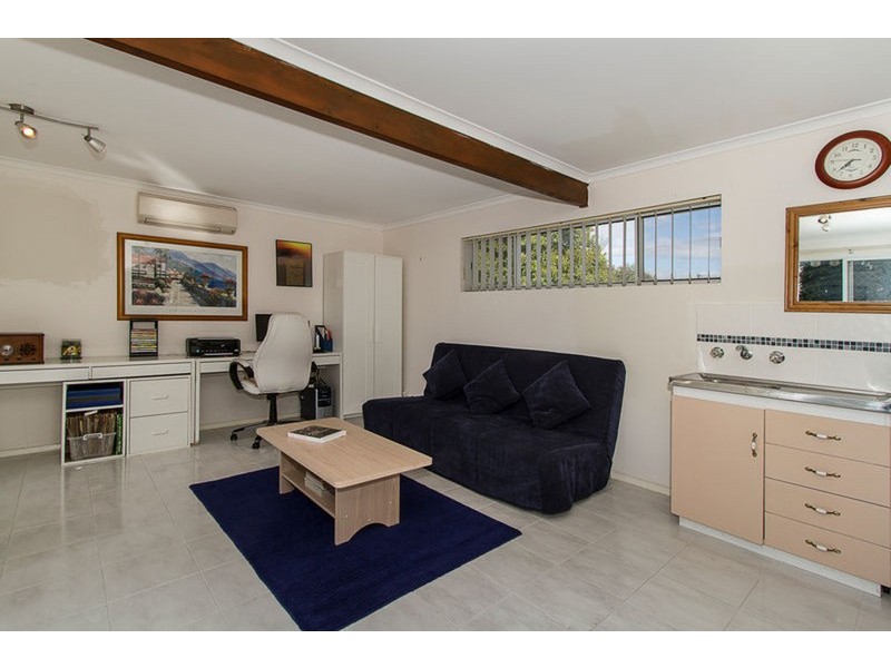 20 Charmaine Avenue, Para Vista SA 5093