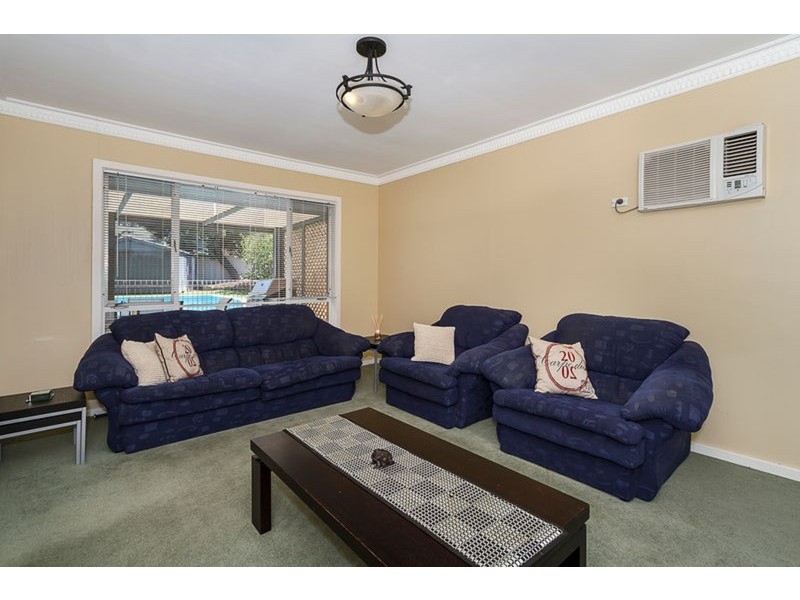 6 Oxford Crescent, Modbury SA 5092