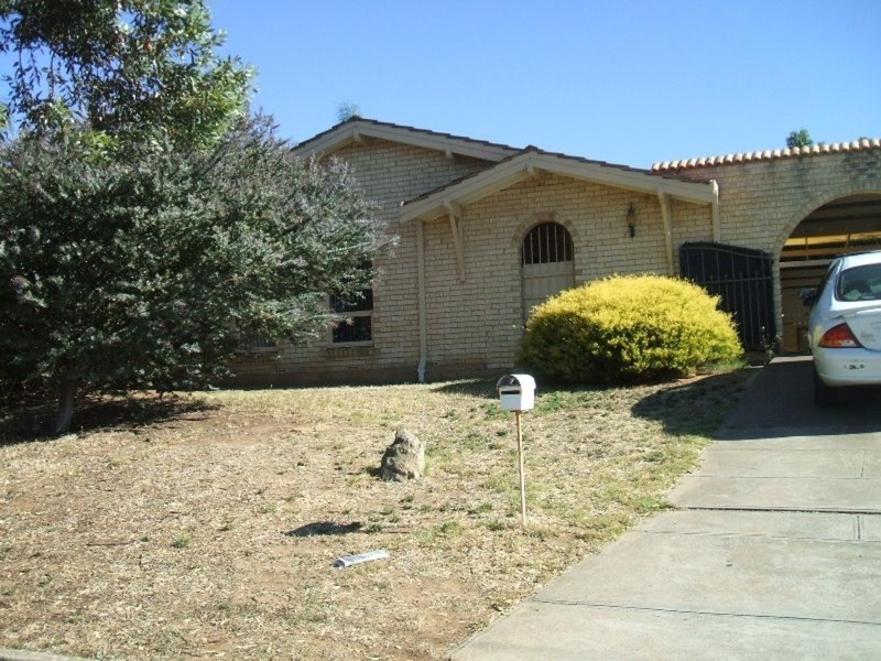 18 Anthony Road, Para Vista SA 5093