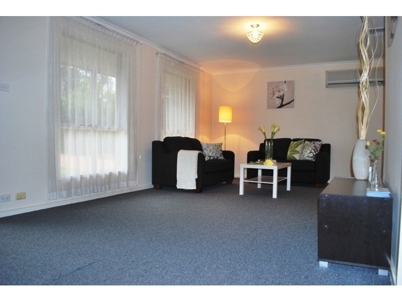 2 Village Court, Gulfview Heights SA 5096