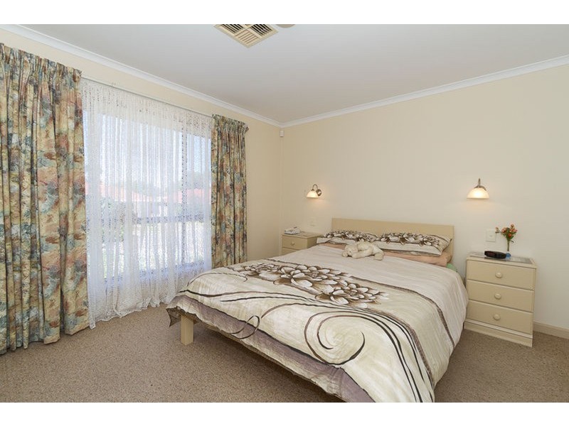 13 Andrew James Crescent, Hope Valley SA 5090
