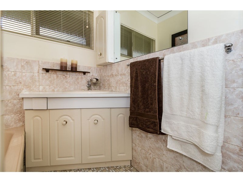 16 Willson Road, Gilles Plains SA 5086