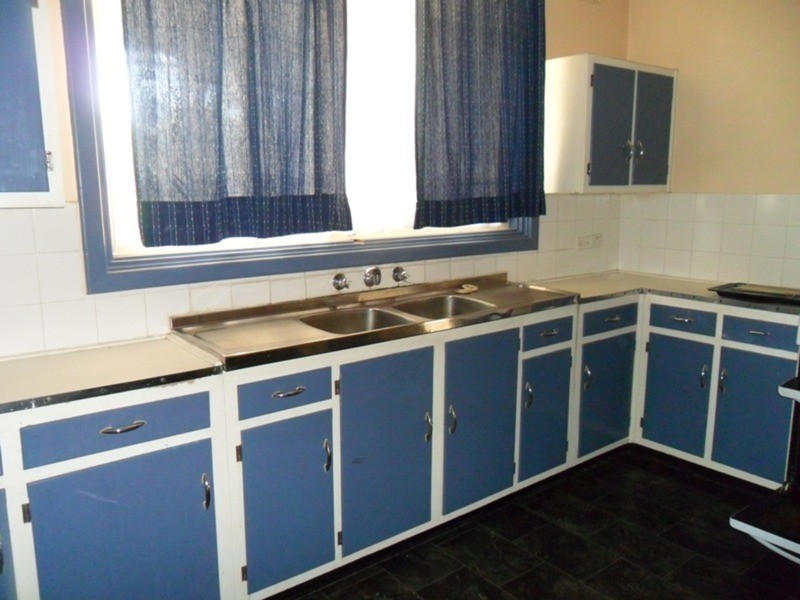 4 Frances Avenue, Para Hills SA 5096