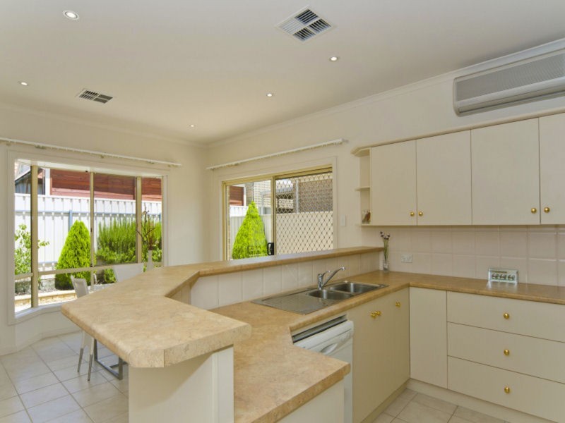 95 Heysen Avenue, Hope Valley SA 5090