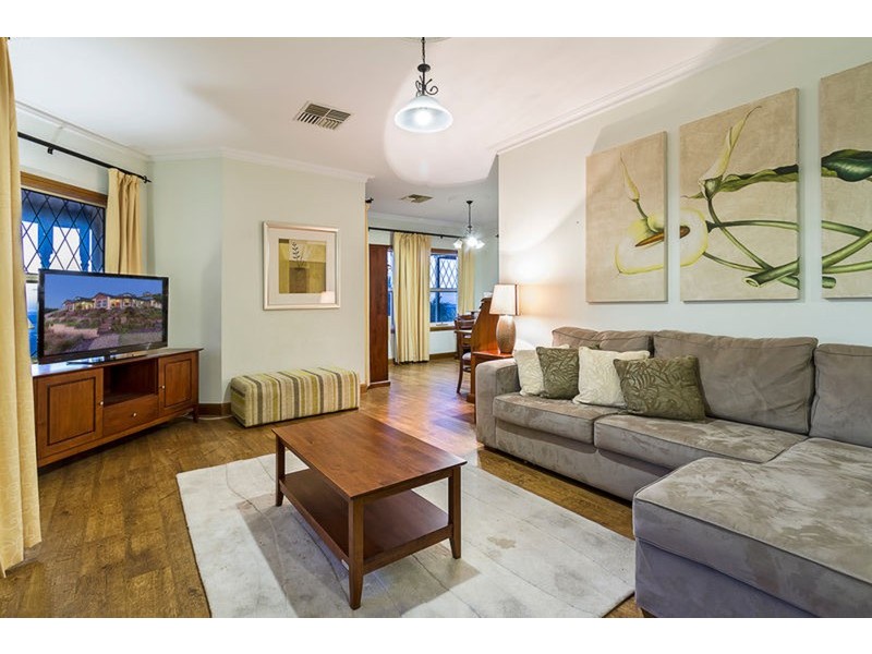 22 Parkside Drive, Gulfview Heights SA 5096