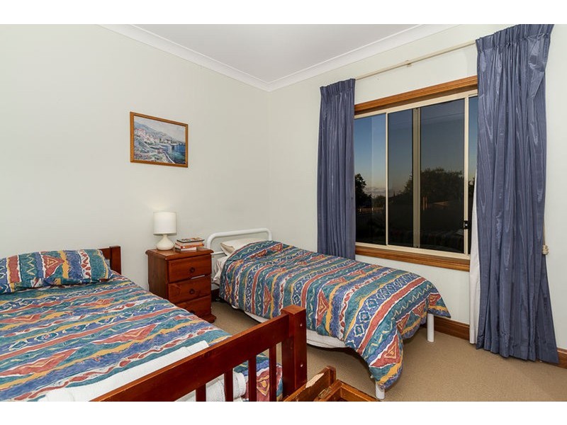 22 Parkside Drive, Gulfview Heights SA 5096